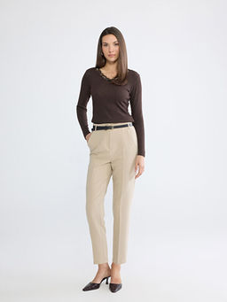 Beli Kemerli Kad?n Cigarette Pantolon