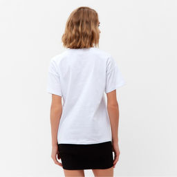 Футболка женская MINAKU с фирменным принтом, цвет белый, размер 50