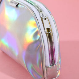 Косметичка-трапеция «В центре внимания», голографический PVC, 20×13 см