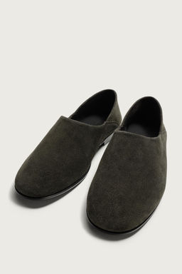 MOCAS?N PIEL / Gris Asfalto