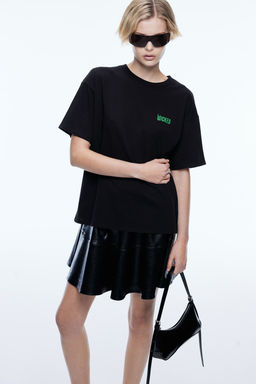 Camiseta boxy con estampado