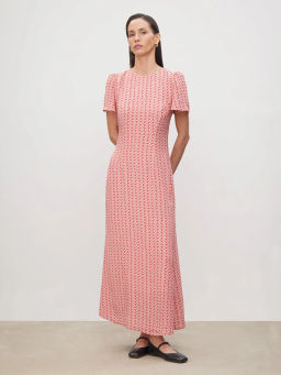 Платье с коротким рукавом