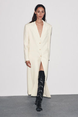 HIGH-LEG HEELED BOOTS
