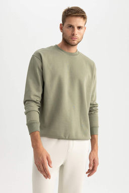 Базовый свитшот Oversize с круглым вырезом