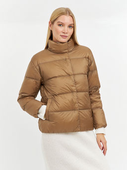 Пуховик женский стеганый укороченный