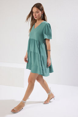 Haki Genis Kesim V Yaka Mini Dokuma Elbise TWOSS20EL0400