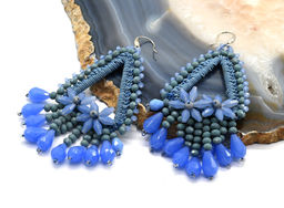 Серьги ручной работы с цирконами в оплетении цв.голубой