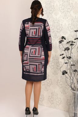 Платье с геометрическим принтом