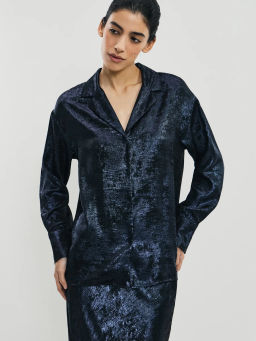 Блузка из блестящей ткани / Zarina