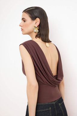 Kahverengi Duz Kay?k Yaka Kolsuz Orme Sandy Party Bluz TPRSS26BZ00052 - Trendyolmilla фото 3