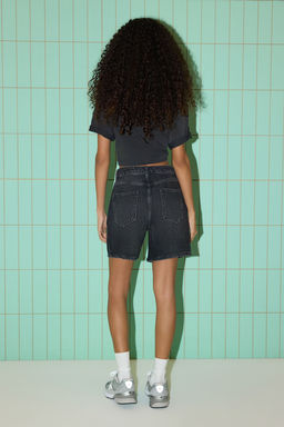 Siyah Normal Bel Denim Bermuda TWOSS25SR00180