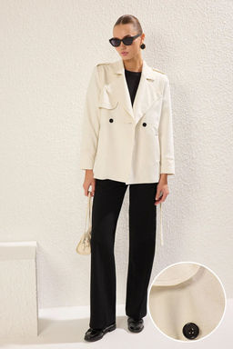 Trendyolmilla Ekru Kruvaze Suet Oversize Midi Trenckot TWOSS25TR00001