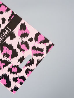 Цена за 50 шт. Пакет полиэтиленовый с вырубной ручкой "Стиль" 30 х 40 см 60 мкм