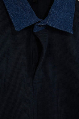 Lacivert Regular/Normal Kesim Dokulu Denim Yaka Detayl? Polo Yaka T-shirt TMNSS26PO00001