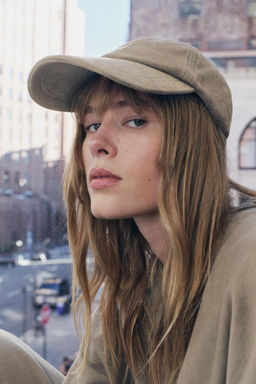 SUEDE LEATHER CAP - Zara фото 7