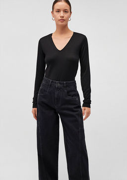 Uzun Kollu Siyah Basic Tisort