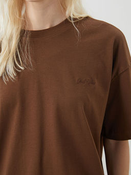 Bisiklet Yaka Nak??l? Oversize Kad?n Ti??rt