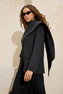 Siyah Sal Yaka Regular/Normal Kal?p Dokuma Astarl? Vatkal? Blazer Ceket TWOSS26BC00010