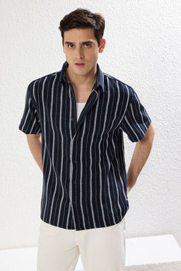 TRENDYOL MAN Lacivert Oversize Fit K?sa Kollu Cizgili Etamin Yazl?k Gomlek TMNSS25GO00012 - Trendyolmilla фото 3