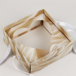 Коробка для цветов с фигурным вкладышем и пластиковой крышкой «Для тебя», 23.5 х 23.5 х 15 см