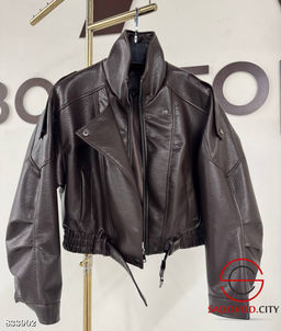 Куртка кожаная весенняя