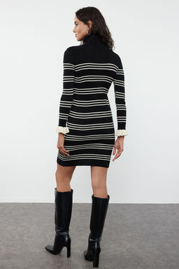 Siyah Mini Triko Cizgili Elbise TWOAW24EL00470