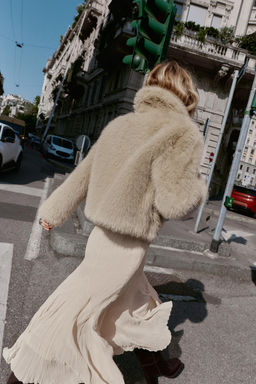 DOUBLE-FACED FAUX FUR JACKET - Zara фото 3