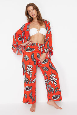 TRENDYOLMILLA Cicek Desenli Dokuma Plaj Pantolon TBESS24PL00021