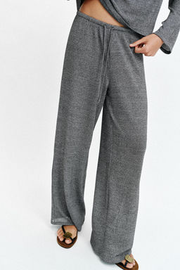 PANTAL?N RECTO R?STICO / Gris vigor?