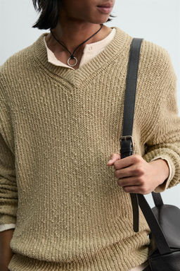 IRREGULAR TEXTURED V-NECK JUMPER - Zara фото 5