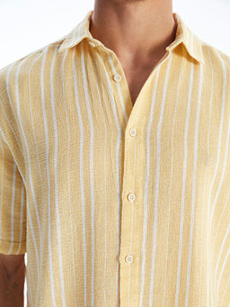 Regular Fit K?sa Kollu ?izgili Erkek Dokulu G?mlek