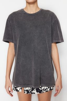 TRENDYOLMILLA Antrasit %100 Pamuk Soluk Efektli Boyfriend/Genis Kal?p Bisiklet Yaka Orme T-Shirt TWOSS23TS00112  фото 8