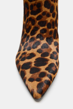ANIMAL PRINT LEATHER AND SHEEPSKIN BOOTS - Zara фото 12