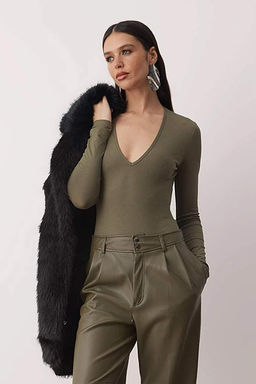 TRENDYOLMILLA Siyah Derin V Yakal? C?tc?tl? Orme Body TPRAW22BD0084  фото 23