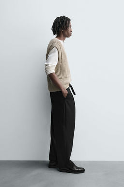 BOX FIT KNIT VEST