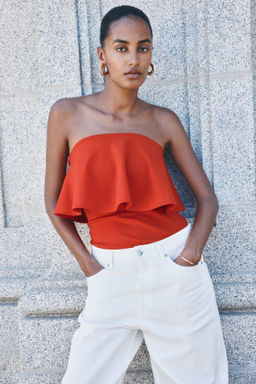 Top interlock con escote bandeau de volante - H&m фото 5