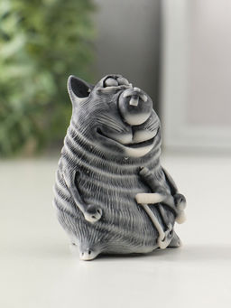 Сувенир "Кот хулиган с рогаткой" 7 см