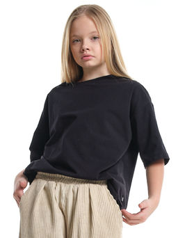 Универсальная базовая футболка оверсайз 22-1892 черный