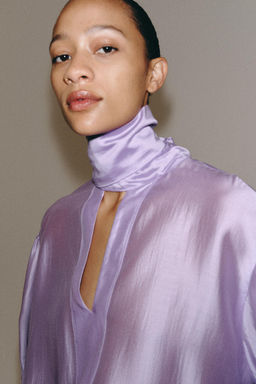 CAMISA SATINADA LAZADAS ZW COLLECTION / Morado