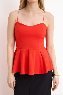 K?rm?z? Peplum Havuz Yaka Ince Ask?l? Kolsuz Interlok Orme Bluz TWOSS26BZ00273
