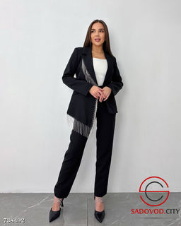 Нарядный брючный костюм для женщин