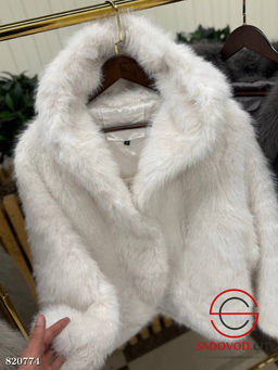 Шуба женская с капюшоном - Bruno фото 4