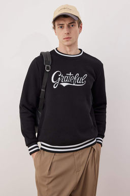 Siyah Regular/Normal Kesim Triko Bantl? Nak?sl? Sweatshirt TMNAW26SW00066