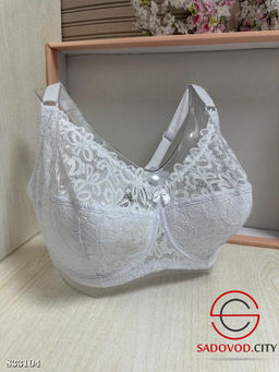 Бюстгальтер с тонким поролоном на косточках