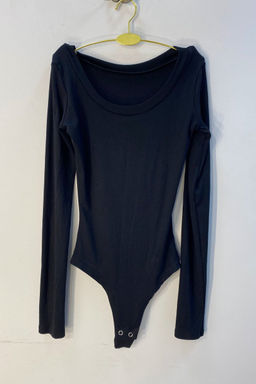 4304 ЧЕРНОЕ БОДИ