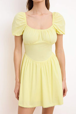 Ac?k Sar? Duz Dantel Detayl? K?sa / Mini Dokuma Elbise TWOSS26EL00131