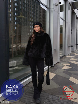 Женская зимняя шуба из экомеха