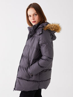 Kad?n Kap??onlu D?z ?i?me Mont - Waikiki фото 2