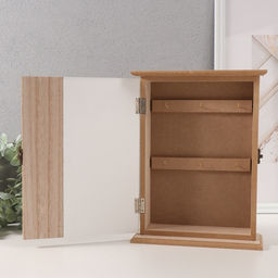 Ключница настенная Отпечаток листьев. Ключи и сердце, дерево, 6 крючков, чёрный, 6.5?20?26.5 см