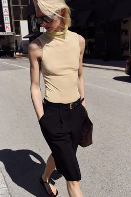 BERMUDA LARGA CINTUR?N / Negro